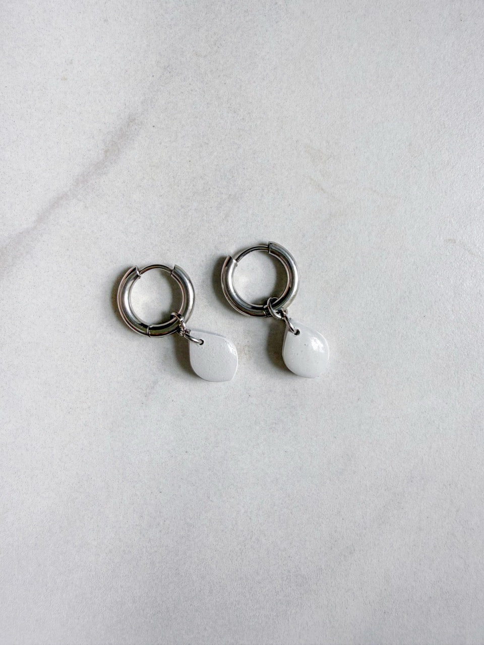 Go Gray Huggie Charm