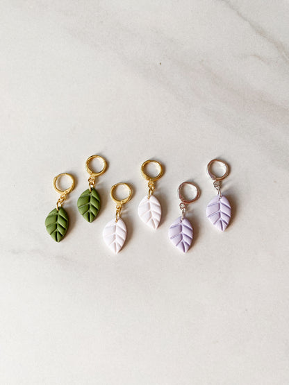 Simple Leaf Leverbacks