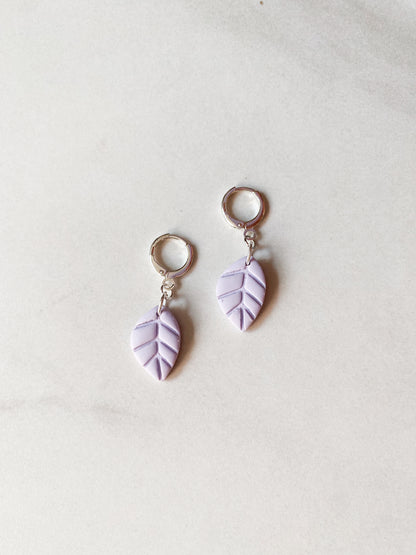 Simple Leaf Leverbacks